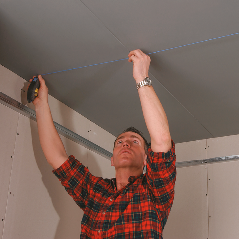 Installer un plafond suspendu PlaGyp D